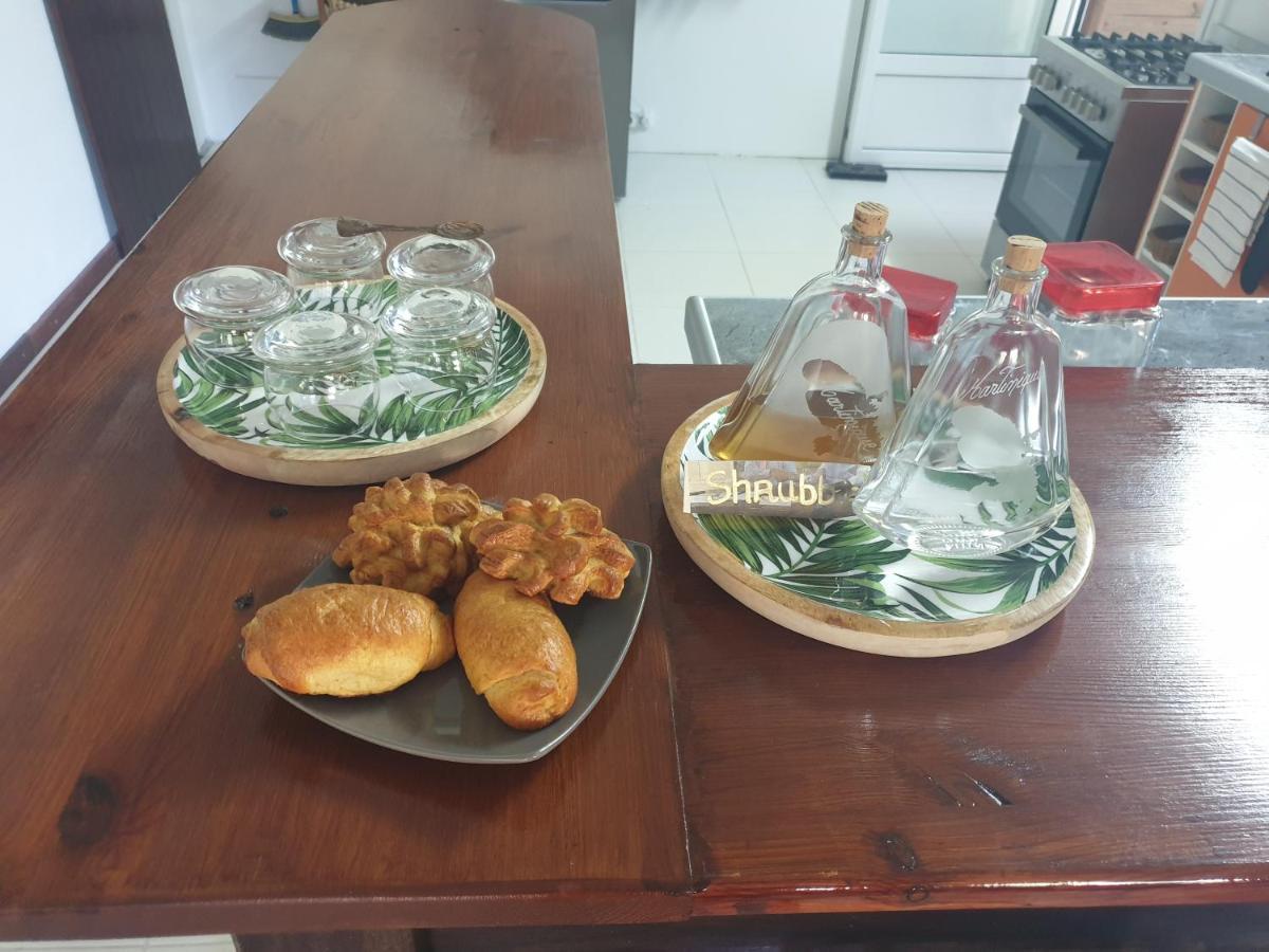 Le Goyav' Appart Avec Piscine Et Jacuzzi Au Vauclin 르 보클린 외부 사진